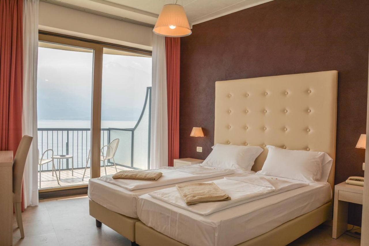 Hotel Astor Limone sul Garda Eksteriør billede