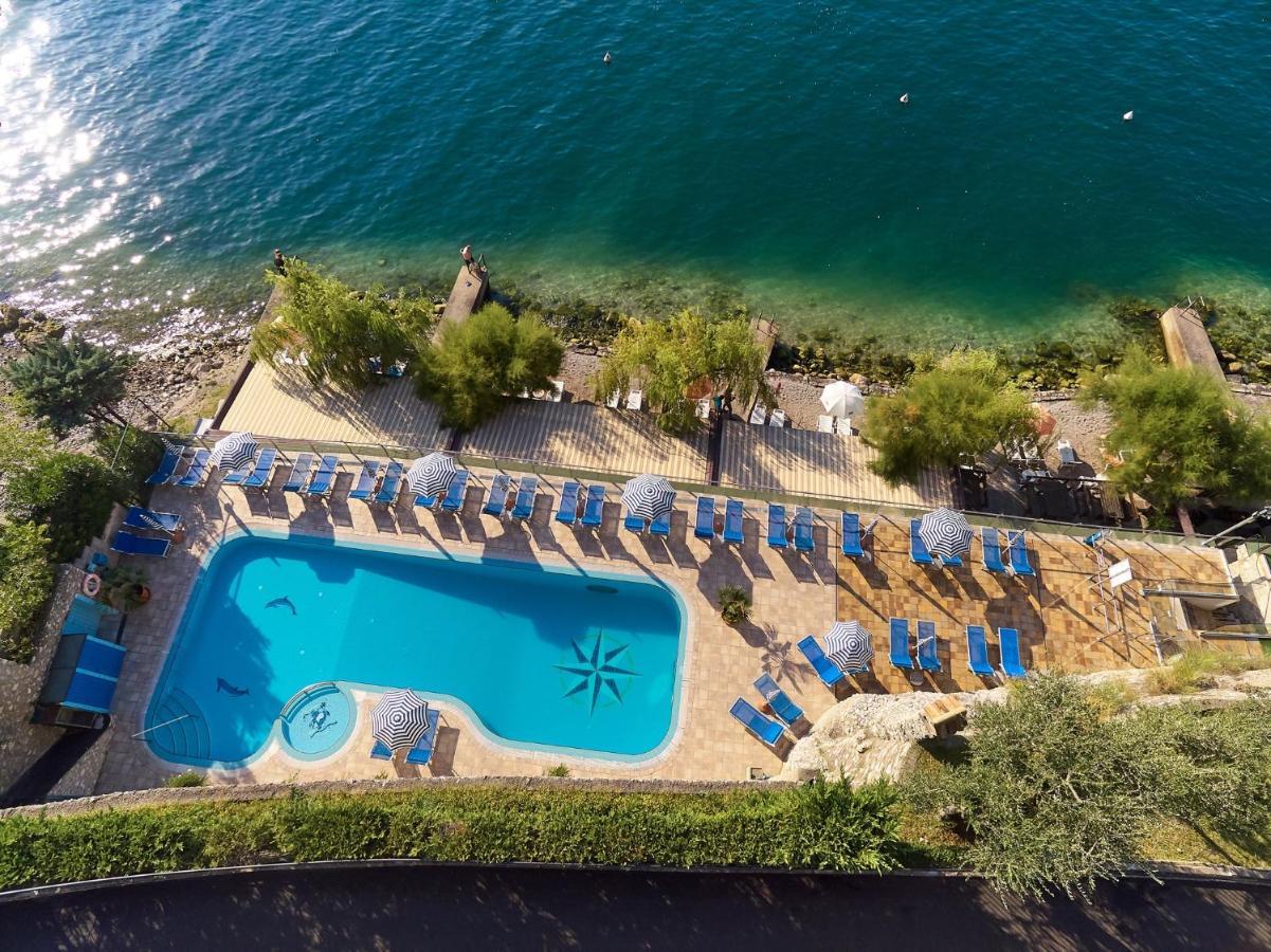 Hotel Astor Limone sul Garda Eksteriør billede