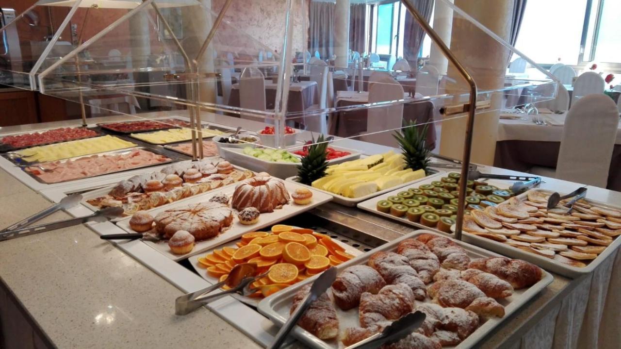 Hotel Astor Limone sul Garda Eksteriør billede