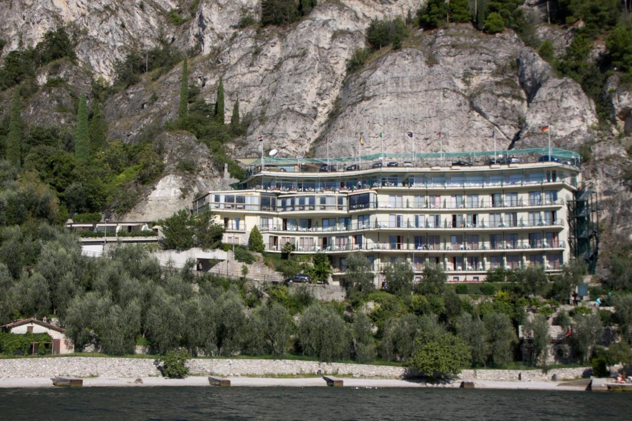 Hotel Astor Limone sul Garda Eksteriør billede