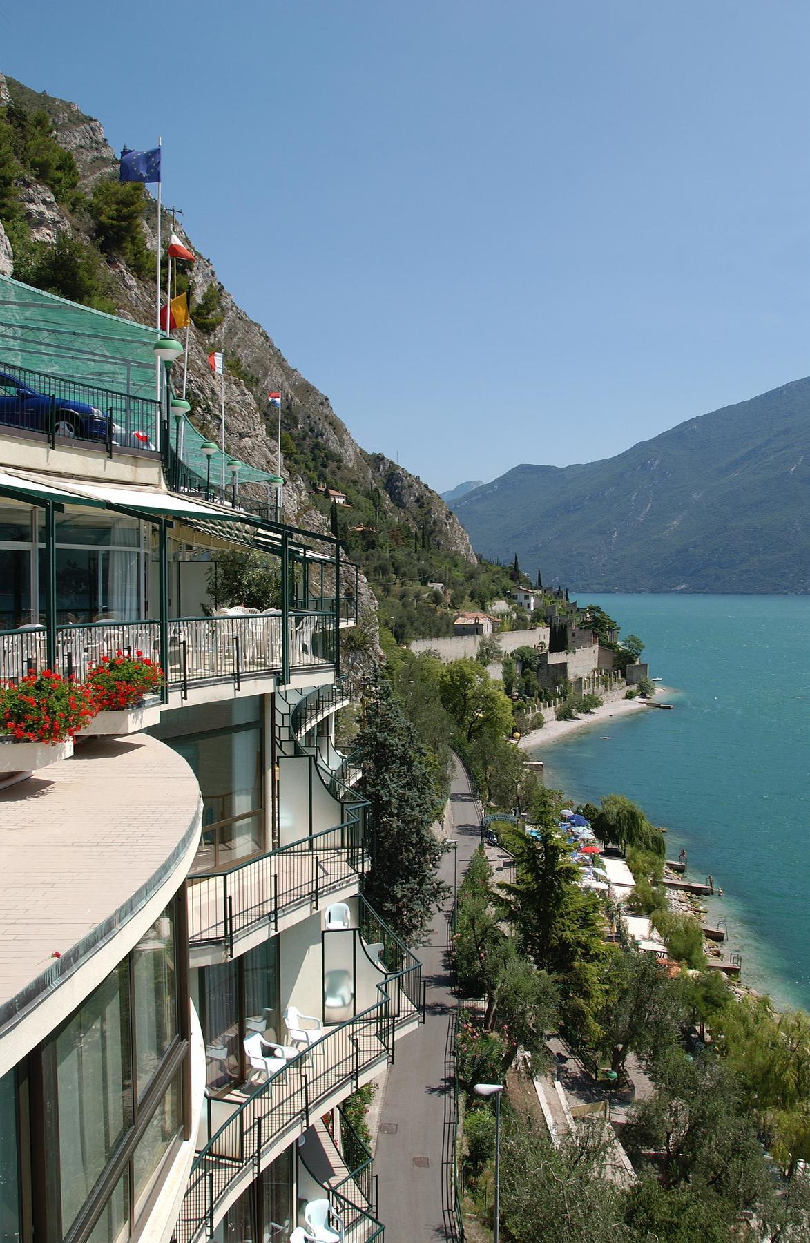 Hotel Astor Limone sul Garda Eksteriør billede